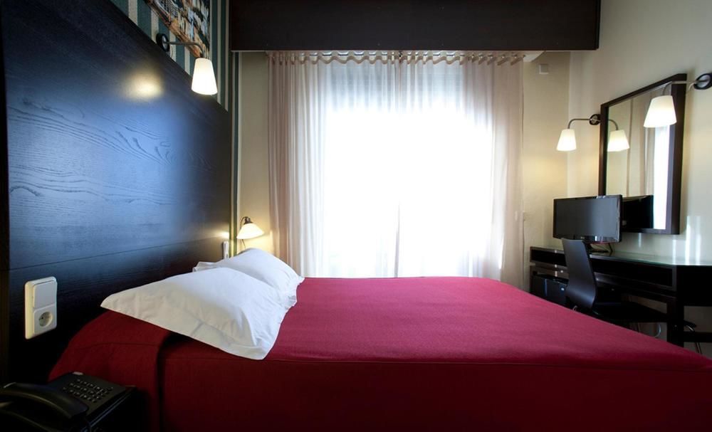 Hrc Hotel Madrid Exterior photo
